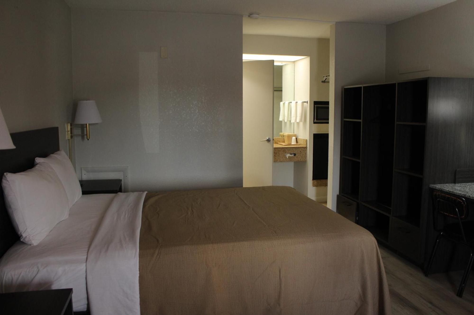 Vip Inn And Suites ฮันต์สวิลล์ ภายนอก รูปภาพ